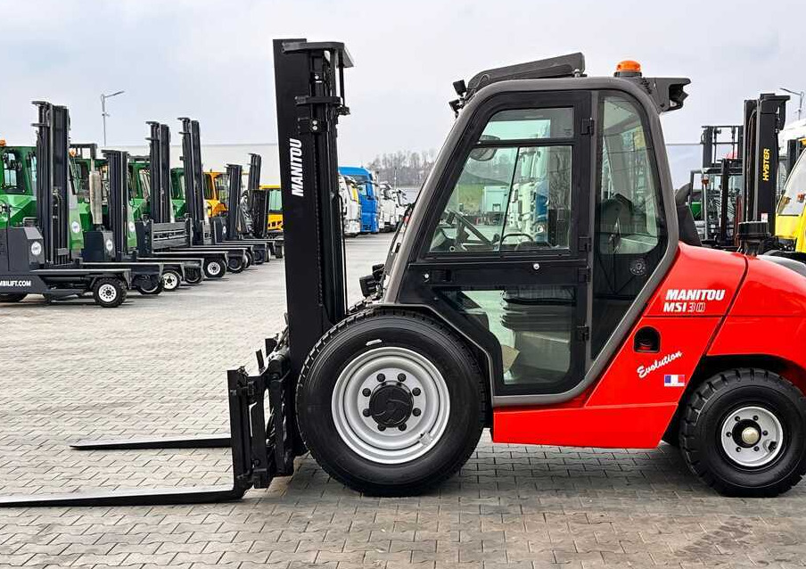 Manitou MSI30 / DIESEL / DUPLEX / 3400MM / CABIN / FORK POSITIONER / SIDE SHIFT / LIKE NEW - Maastotrukki: kuva Manitou MSI30 / DIESEL / DUPLEX / 3400MM / CABIN / FORK POSITIONER / SIDE SHIFT / LIKE NEW - Maastotrukki Manitou MSI30 / DIESEL / DUPLEX / 3400MM / CABIN / FORK POSITIONER / SIDE SHIFT / LIKE NEW - Maastotrukki: kuva Manitou MSI30 / DIESEL / DUPLEX / 3400MM / CABIN / FORK POSITIONER / SIDE SHIFT / LIKE NEW - Maastotrukki