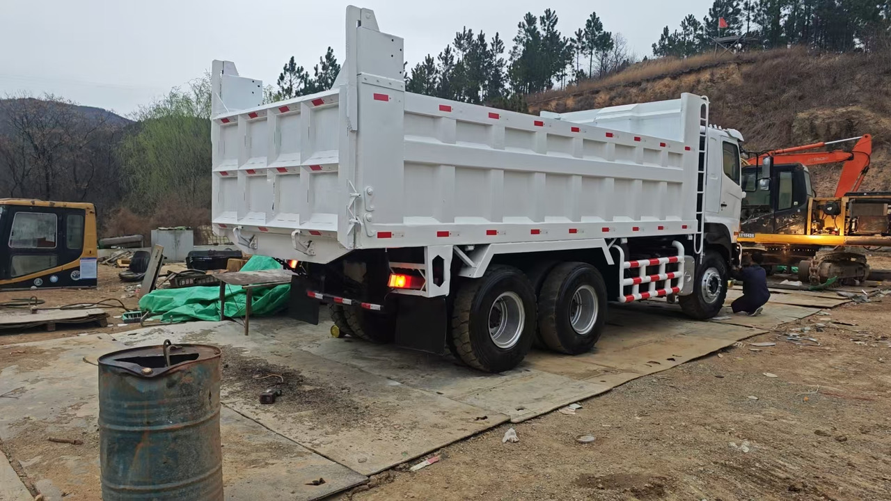 HINO HINO 700 - Kippiauto kuorma-auto: kuva HINO HINO 700 - Kippiauto kuorma-auto HINO HINO 700 - Kippiauto kuorma-auto: kuva HINO HINO 700 - Kippiauto kuorma-auto