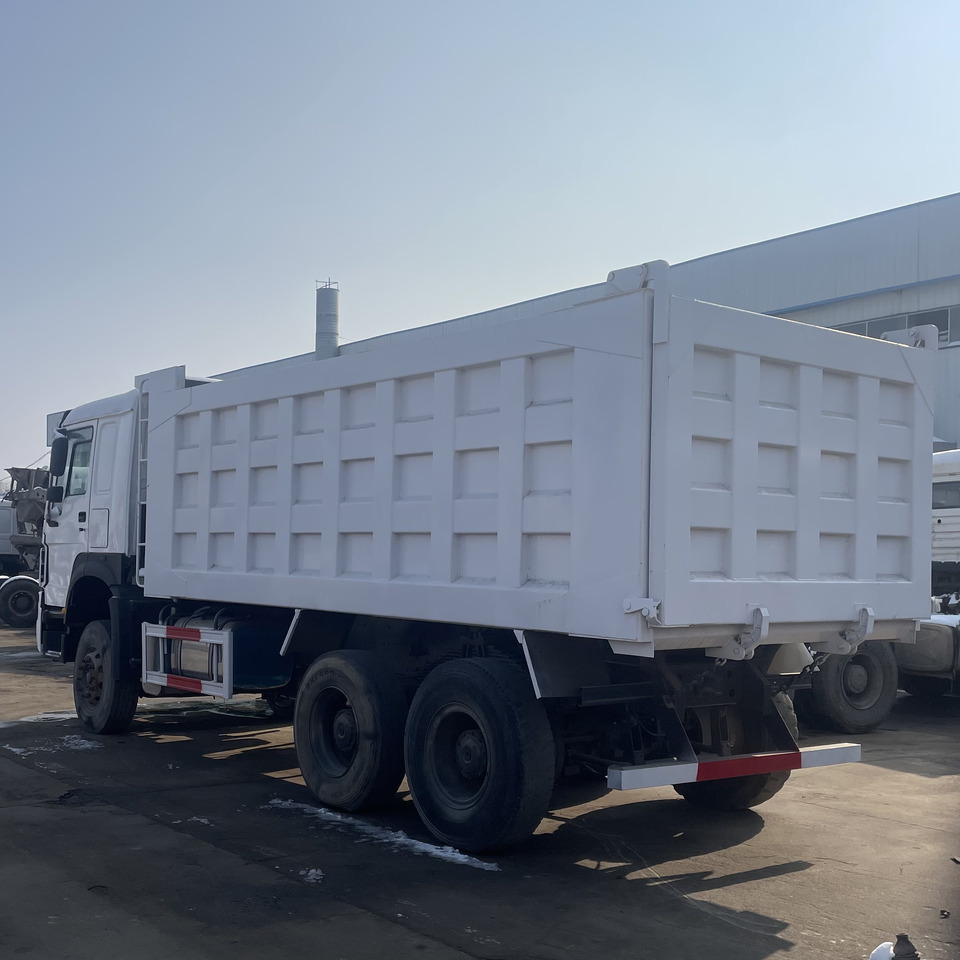 HOWO 6*4 DUMP TRUCK - Kippiauto kuorma-auto: kuva HOWO 6*4 DUMP TRUCK - Kippiauto kuorma-auto HOWO 6*4 DUMP TRUCK - Kippiauto kuorma-auto: kuva HOWO 6*4 DUMP TRUCK - Kippiauto kuorma-auto