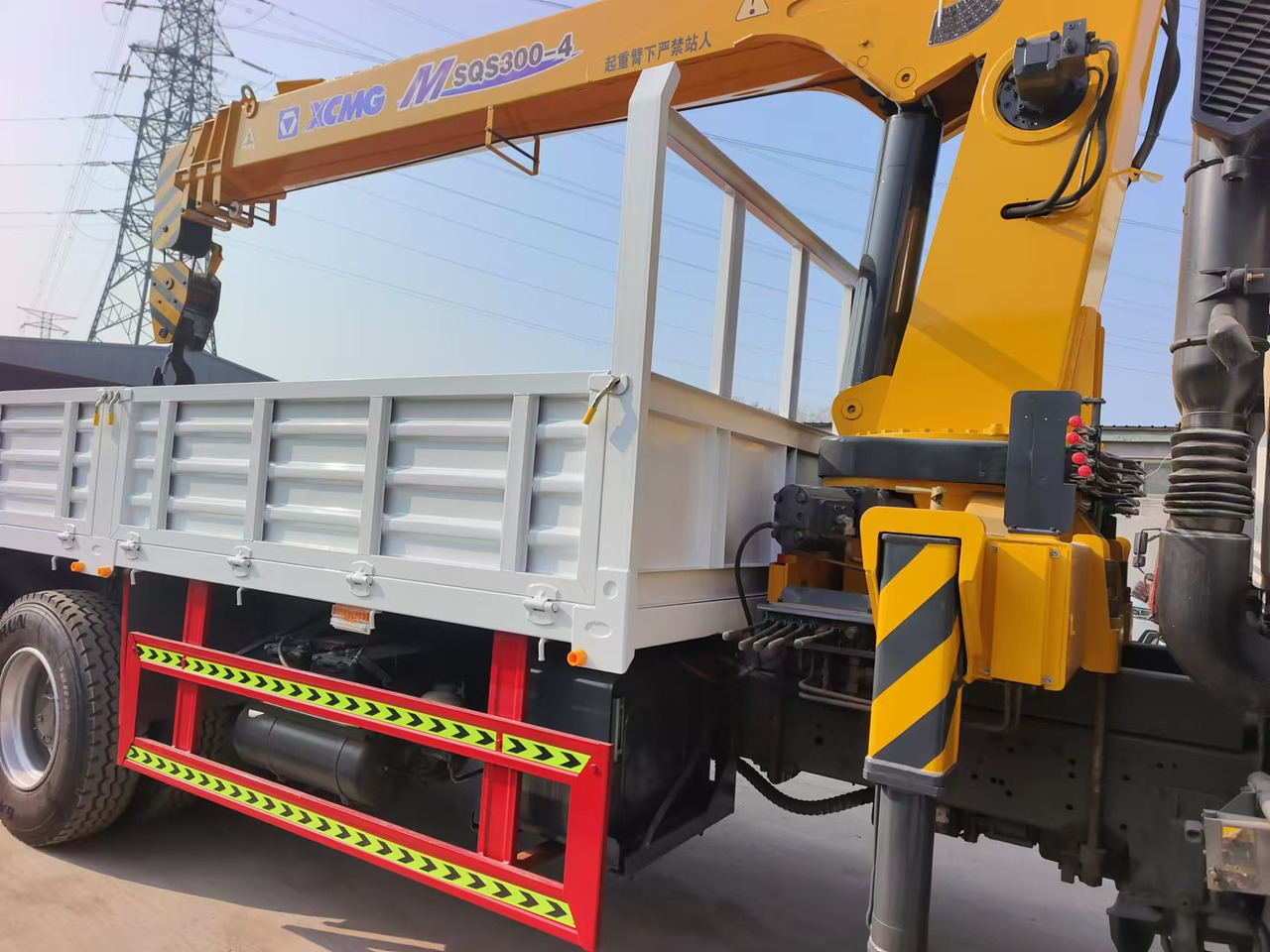 HOWO,XCMG HOWO 375,XCMG  MSQS300-4  12 tons - Säiliöauto: kuva HOWO,XCMG HOWO 375,XCMG  MSQS300-4  12 tons - Säiliöauto HOWO,XCMG HOWO 375,XCMG  MSQS300-4  12 tons - Säiliöauto: kuva HOWO,XCMG HOWO 375,XCMG  MSQS300-4  12 tons - Säiliöauto