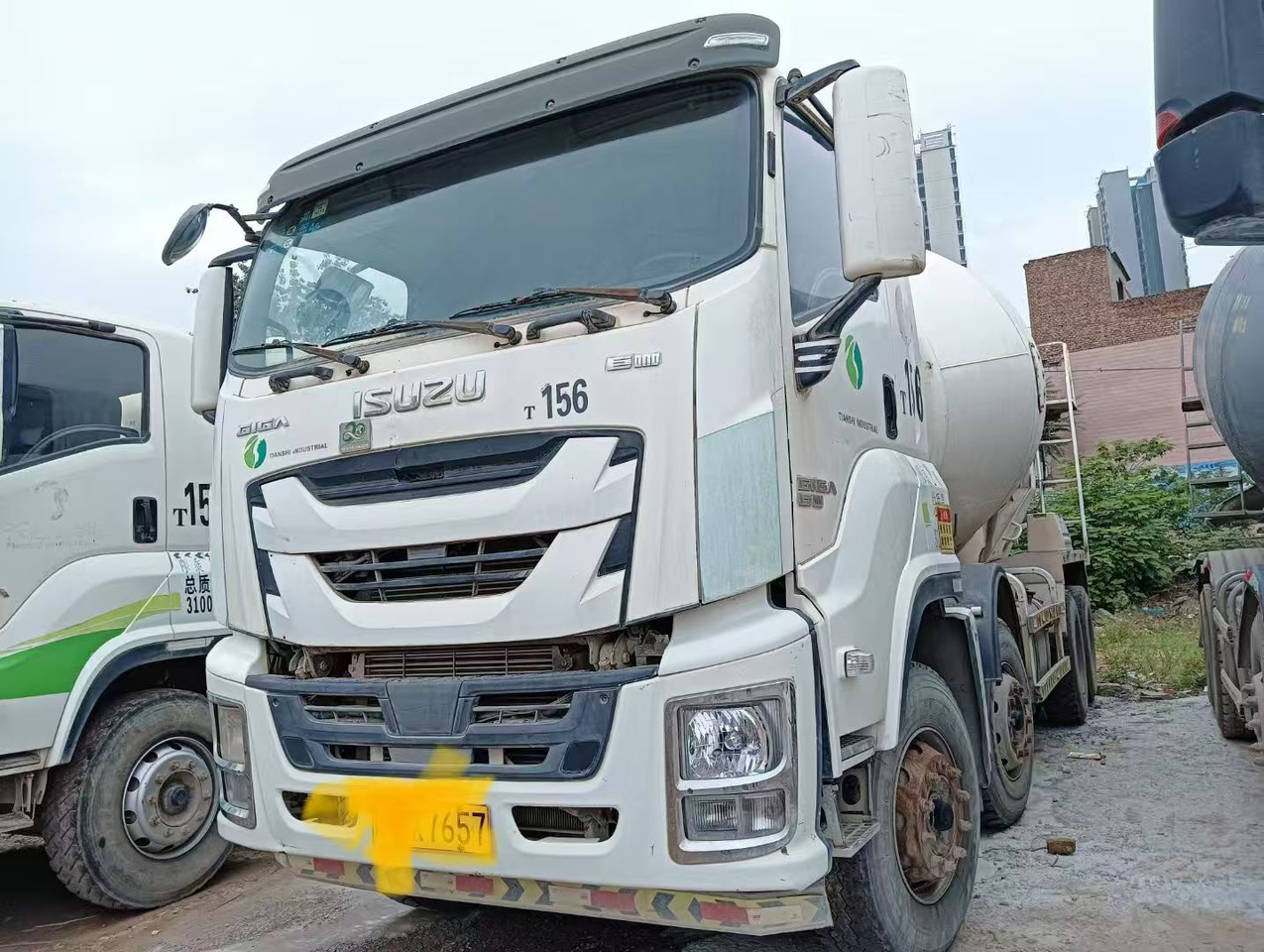 ISUZU ISUZU T156 15 cubic meter mixing tank - Betonimylly: kuva ISUZU ISUZU T156 15 cubic meter mixing tank - Betonimylly ISUZU ISUZU T156 15 cubic meter mixing tank - Betonimylly: kuva ISUZU ISUZU T156 15 cubic meter mixing tank - Betonimylly