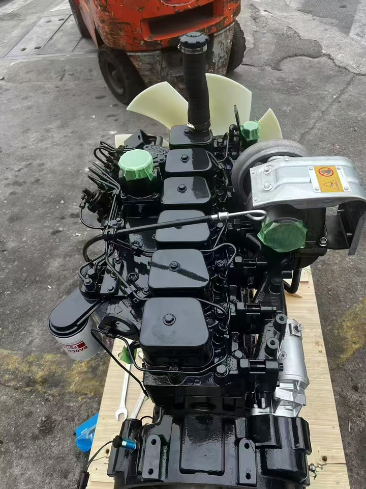 KOMATSU 6D102E - Moottori - Kaivuri: kuva KOMATSU 6D102E - Moottori - Kaivuri KOMATSU 6D102E - Moottori - Kaivuri: kuva KOMATSU 6D102E - Moottori - Kaivuri