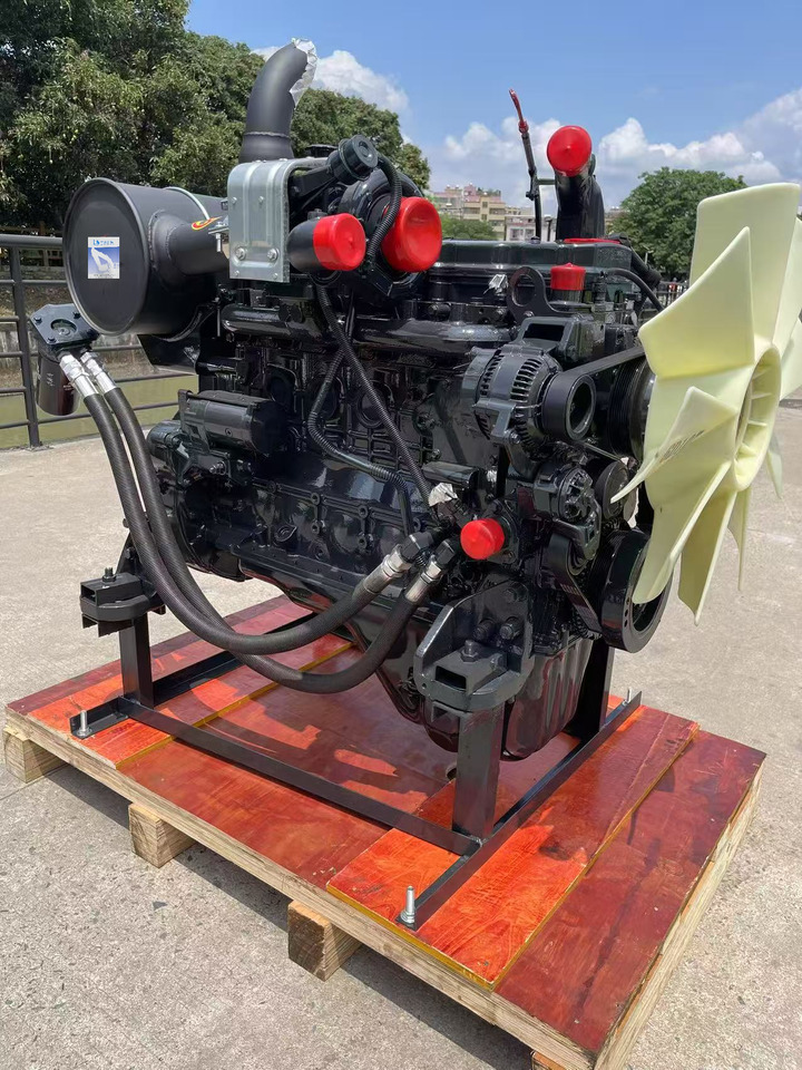 KOMATSU 6D107E-1 6D107E - Moottori - Kaivuri: kuva KOMATSU 6D107E-1 6D107E - Moottori - Kaivuri KOMATSU 6D107E-1 6D107E - Moottori - Kaivuri: kuva KOMATSU 6D107E-1 6D107E - Moottori - Kaivuri