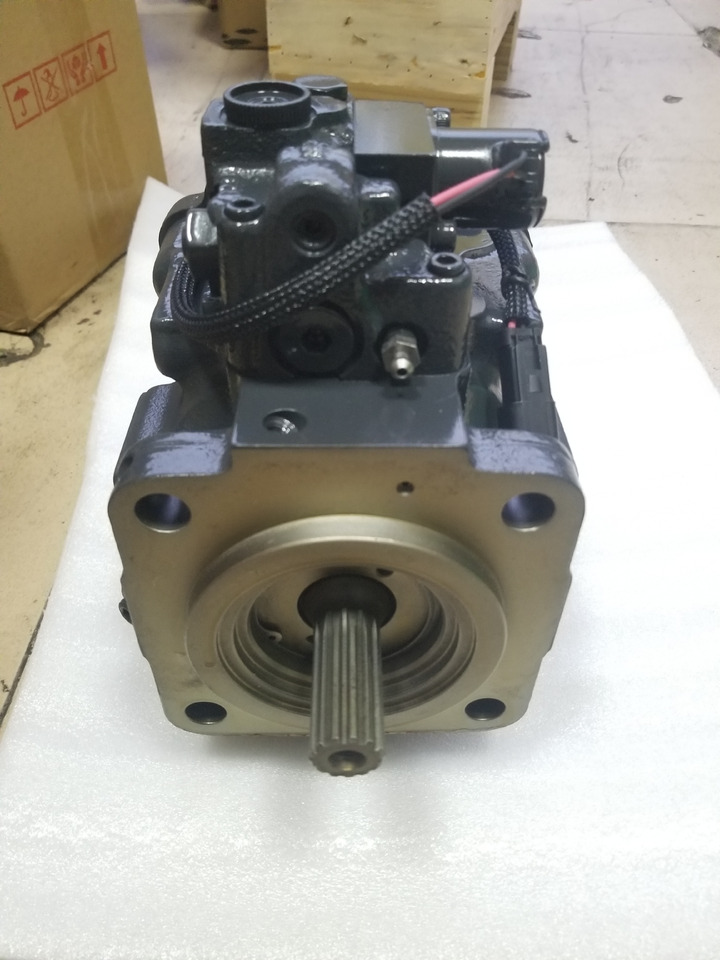 KOMATSU 708-1S-00240 - Hydraulipumppu - Kaivuri: kuva KOMATSU 708-1S-00240 - Hydraulipumppu - Kaivuri KOMATSU 708-1S-00240 - Hydraulipumppu - Kaivuri: kuva KOMATSU 708-1S-00240 - Hydraulipumppu - Kaivuri