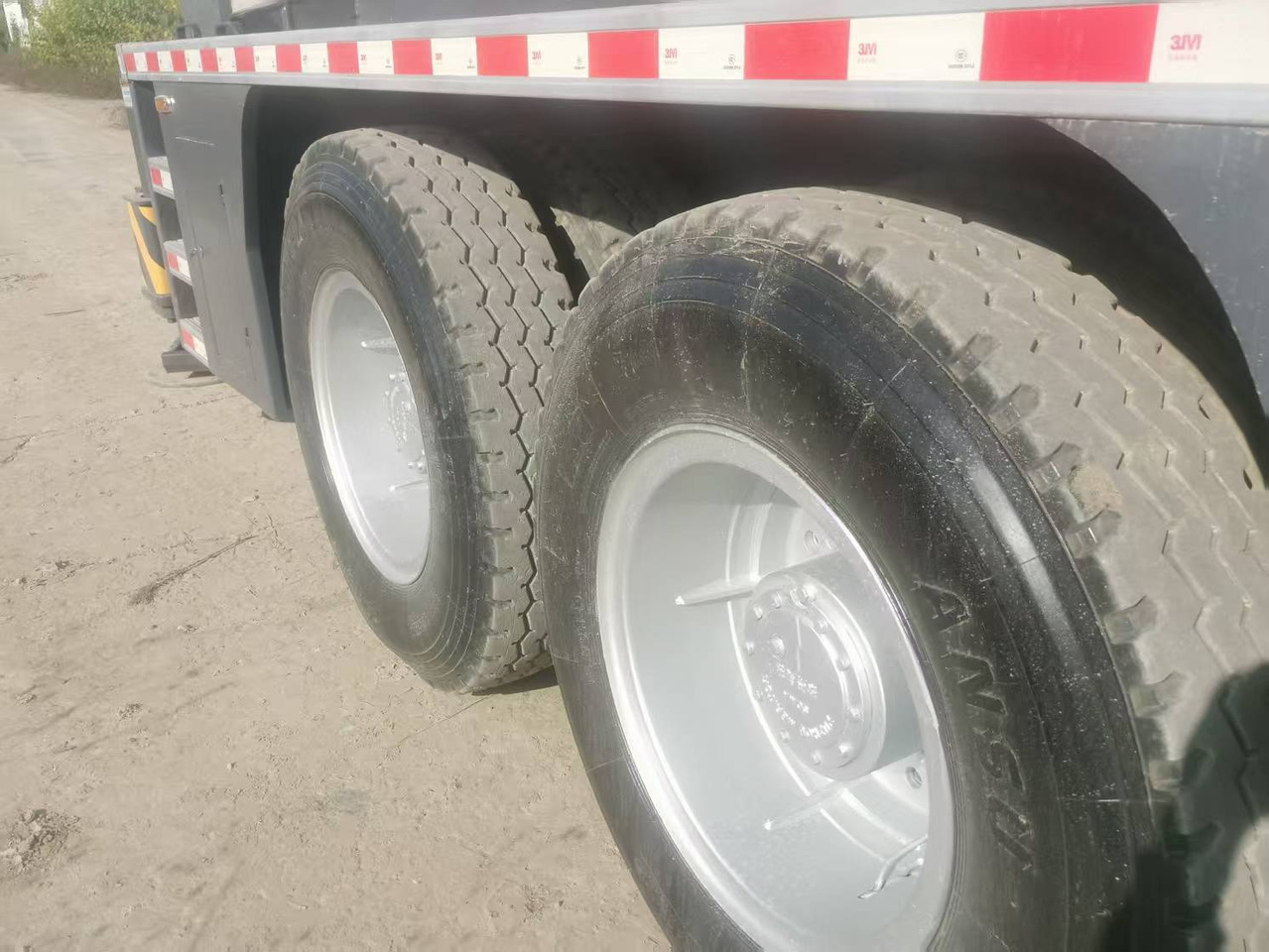 XCMG 70TONS - Nosturiauto: kuva XCMG 70TONS - Nosturiauto XCMG 70TONS - Nosturiauto: kuva XCMG 70TONS - Nosturiauto