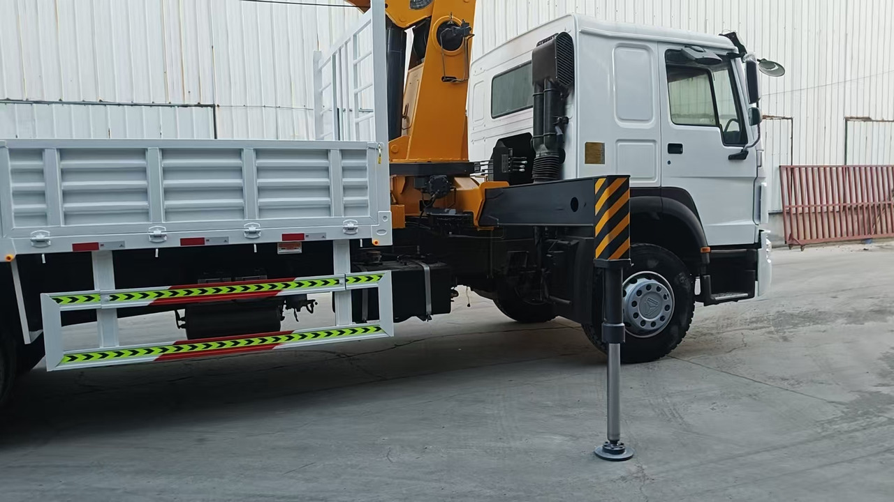 XCMG SQ12SK3Q - Nosturiauto: kuva XCMG SQ12SK3Q - Nosturiauto XCMG SQ12SK3Q - Nosturiauto: kuva XCMG SQ12SK3Q - Nosturiauto