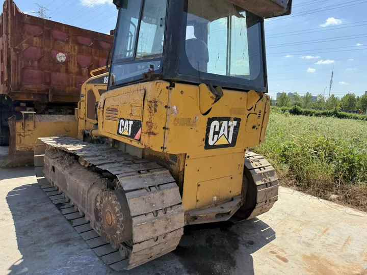 100% Original Caterpillar D5K Mini Track Dozer Cat D5K Bulldozer Superior Performance Running Working Condition Hot Sale - Puskutraktori: kuva 100% Original Caterpillar D5K Mini Track Dozer Cat D5K Bulldozer Superior Performance Running Working Condition Hot Sale - Puskutraktori 100% Original Caterpillar D5K Mini Track Dozer Cat D5K Bulldozer Superior Performance Running Working Condition Hot Sale - Puskutraktori: kuva 100% Original Caterpillar D5K Mini Track Dozer Cat D5K Bulldozer Superior Performance Running Working Condition Hot Sale - Puskutraktori