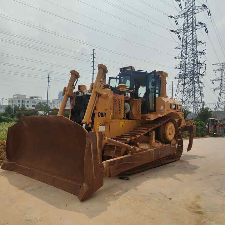 100% Original Paint Used Caterpillar D8R Bulldozer CAT D8R Crawler Dozer with Superior Performance and Power for Sale - Puskutraktori: kuva 100% Original Paint Used Caterpillar D8R Bulldozer CAT D8R Crawler Dozer with Superior Performance and Power for Sale - Puskutraktori 100% Original Paint Used Caterpillar D8R Bulldozer CAT D8R Crawler Dozer with Superior Performance and Power for Sale - Puskutraktori: kuva 100% Original Paint Used Caterpillar D8R Bulldozer CAT D8R Crawler Dozer with Superior Performance and Power for Sale - Puskutraktori