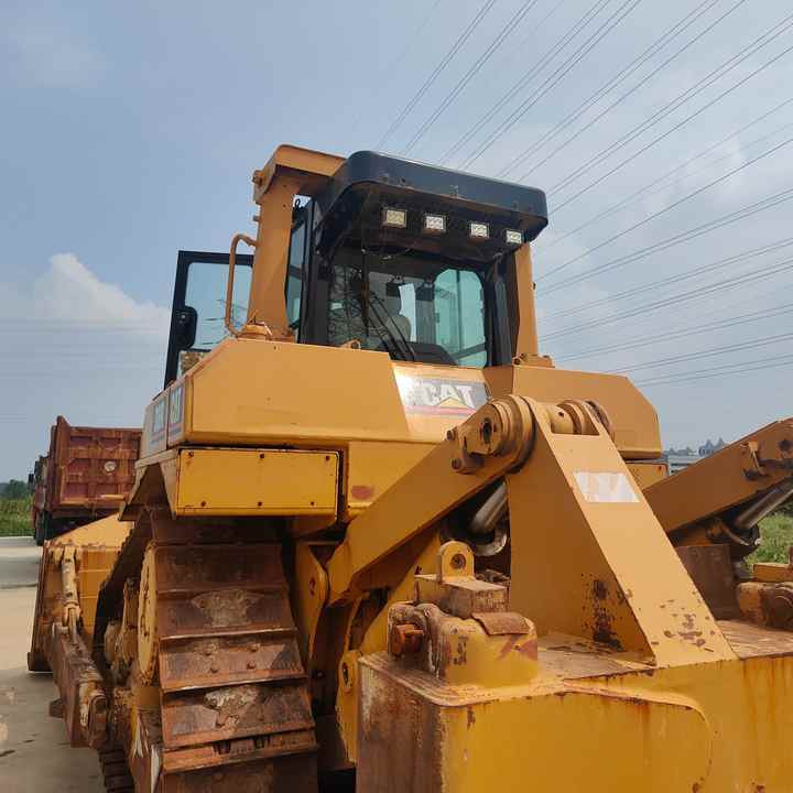 100% Original Paint Used Caterpillar D8R Bulldozer CAT D8R Crawler Dozer with Superior Performance and Power for Sale - Puskutraktori: kuva 100% Original Paint Used Caterpillar D8R Bulldozer CAT D8R Crawler Dozer with Superior Performance and Power for Sale - Puskutraktori 100% Original Paint Used Caterpillar D8R Bulldozer CAT D8R Crawler Dozer with Superior Performance and Power for Sale - Puskutraktori: kuva 100% Original Paint Used Caterpillar D8R Bulldozer CAT D8R Crawler Dozer with Superior Performance and Power for Sale - Puskutraktori