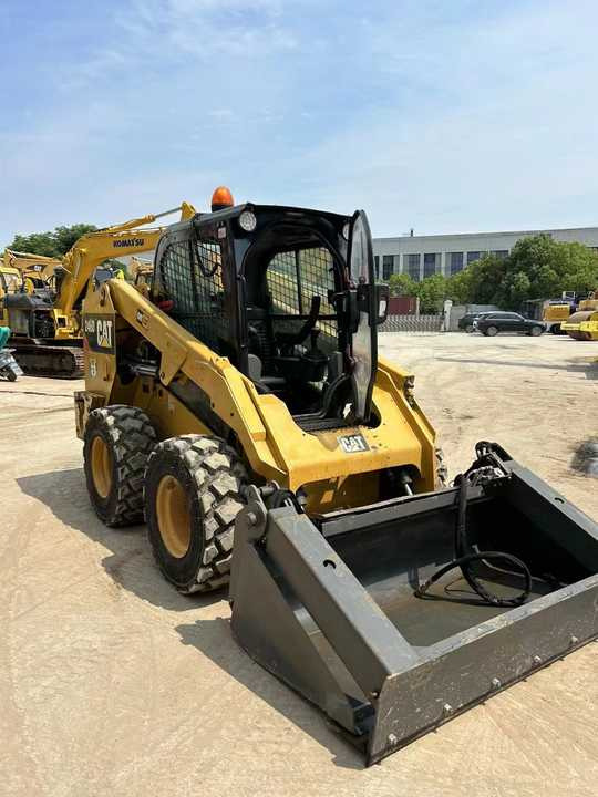 90% New Front Loader Tractor CAT 246D Skid Steer Loader / Used Cat 226B 246C 246d Mini Skid Steer Loader in Stock - Liukuohjattu kuormaaja: kuva 90% New Front Loader Tractor CAT 246D Skid Steer Loader / Used Cat 226B 246C 246d Mini Skid Steer Loader in Stock - Liukuohjattu kuormaaja 90% New Front Loader Tractor CAT 246D Skid Steer Loader / Used Cat 226B 246C 246d Mini Skid Steer Loader in Stock - Liukuohjattu kuormaaja: kuva 90% New Front Loader Tractor CAT 246D Skid Steer Loader / Used Cat 226B 246C 246d Mini Skid Steer Loader in Stock - Liukuohjattu kuormaaja
