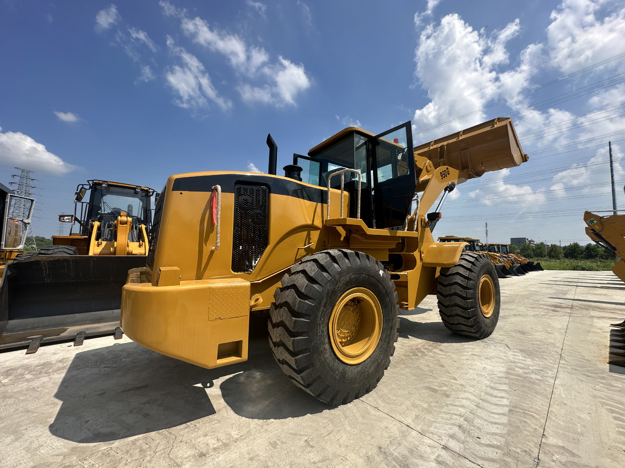 BACKHOE LOADER Used High Quality CAT 950G Wheel Loader on Hot Sale CAT in Stock for Sale - Pyöräkuormaaja: kuva BACKHOE LOADER Used High Quality CAT 950G Wheel Loader on Hot Sale CAT in Stock for Sale - Pyöräkuormaaja BACKHOE LOADER Used High Quality CAT 950G Wheel Loader on Hot Sale CAT in Stock for Sale - Pyöräkuormaaja: kuva BACKHOE LOADER Used High Quality CAT 950G Wheel Loader on Hot Sale CAT in Stock for Sale - Pyöräkuormaaja
