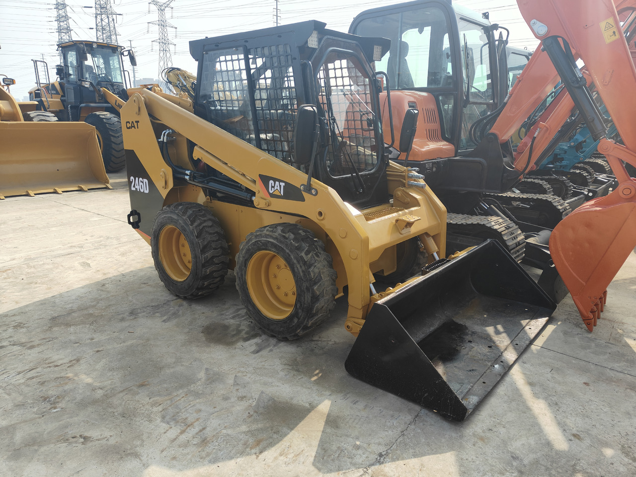 CATERPILLAR Used skid-steer CAT246D - Liukuohjattu kuormaaja: kuva CATERPILLAR Used skid-steer CAT246D - Liukuohjattu kuormaaja CATERPILLAR Used skid-steer CAT246D - Liukuohjattu kuormaaja: kuva CATERPILLAR Used skid-steer CAT246D - Liukuohjattu kuormaaja