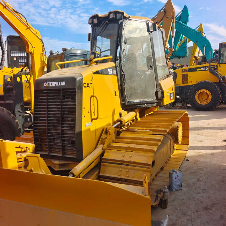 Good Condition D3K Bulldozer Used Crawler Bulldozer with Parts Price Bulldozers - Puskutraktori: kuva Good Condition D3K Bulldozer Used Crawler Bulldozer with Parts Price Bulldozers - Puskutraktori Good Condition D3K Bulldozer Used Crawler Bulldozer with Parts Price Bulldozers - Puskutraktori: kuva Good Condition D3K Bulldozer Used Crawler Bulldozer with Parts Price Bulldozers - Puskutraktori