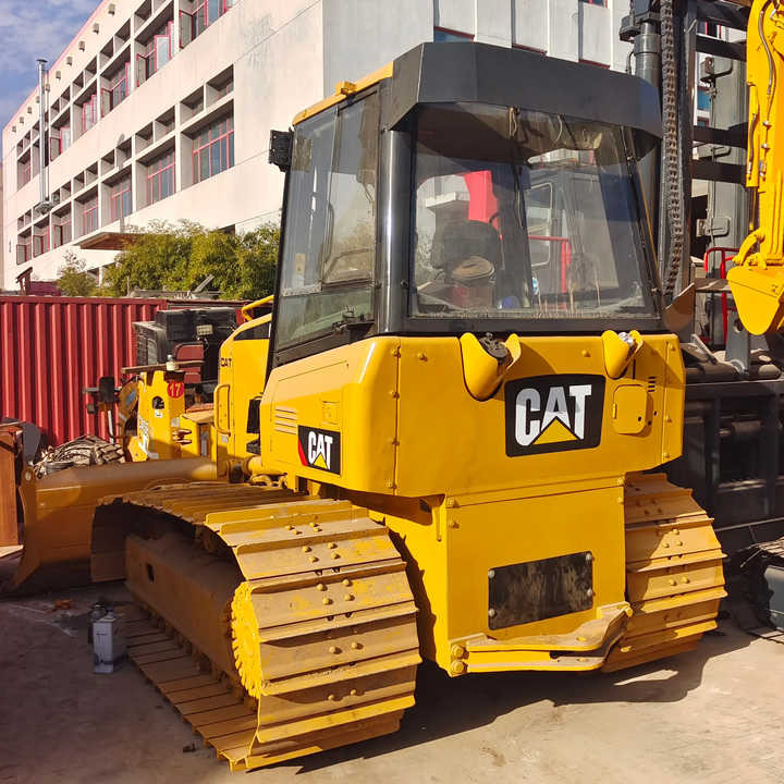 Good Condition D3K Bulldozer Used Crawler Bulldozer with Parts Price Bulldozers - Puskutraktori: kuva Good Condition D3K Bulldozer Used Crawler Bulldozer with Parts Price Bulldozers - Puskutraktori Good Condition D3K Bulldozer Used Crawler Bulldozer with Parts Price Bulldozers - Puskutraktori: kuva Good Condition D3K Bulldozer Used Crawler Bulldozer with Parts Price Bulldozers - Puskutraktori
