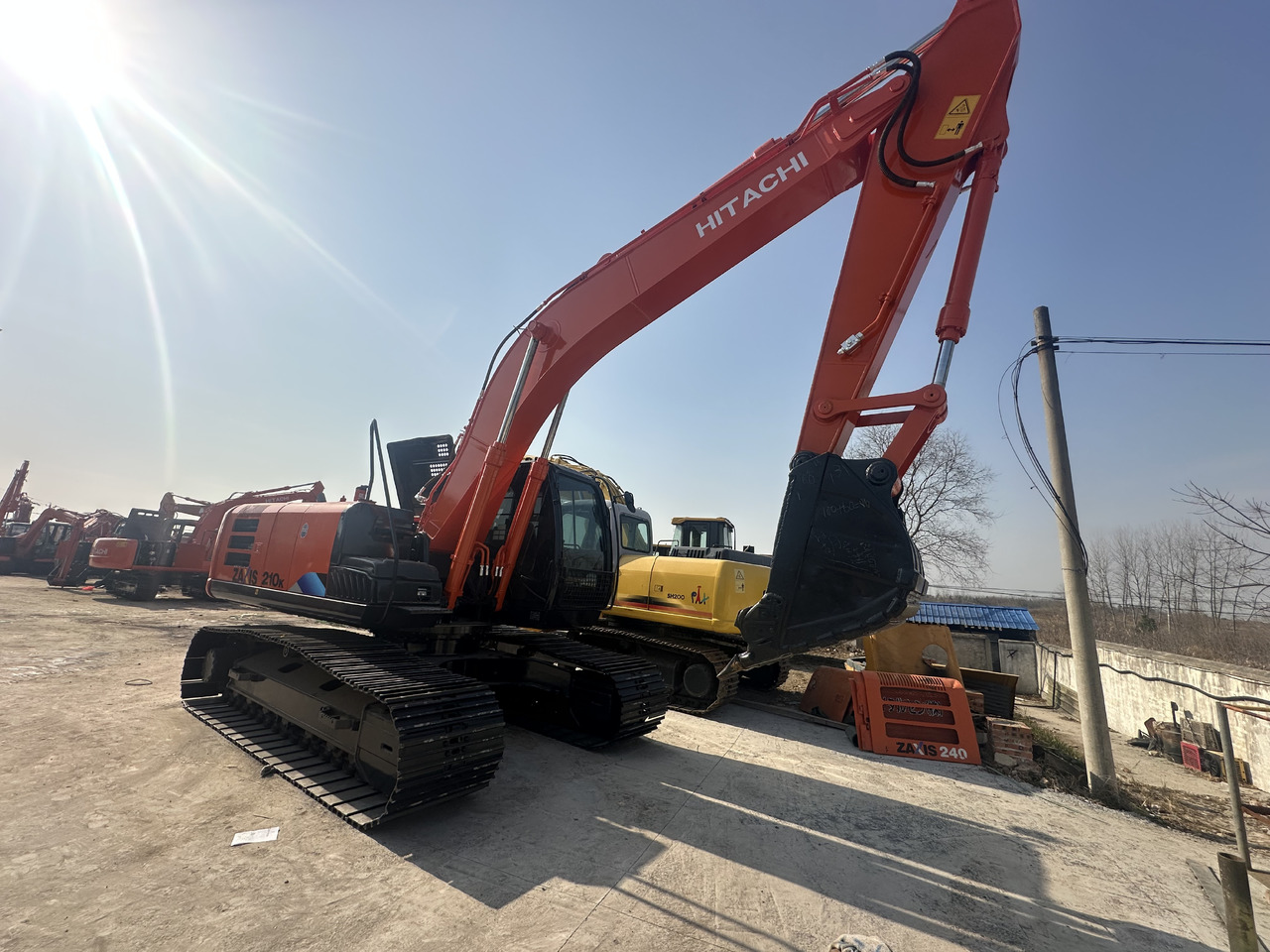 HITACHI Used Excavator ZX210-5G High Quality - Telakaivukone: kuva HITACHI Used Excavator ZX210-5G High Quality - Telakaivukone HITACHI Used Excavator ZX210-5G High Quality - Telakaivukone: kuva HITACHI Used Excavator ZX210-5G High Quality - Telakaivukone