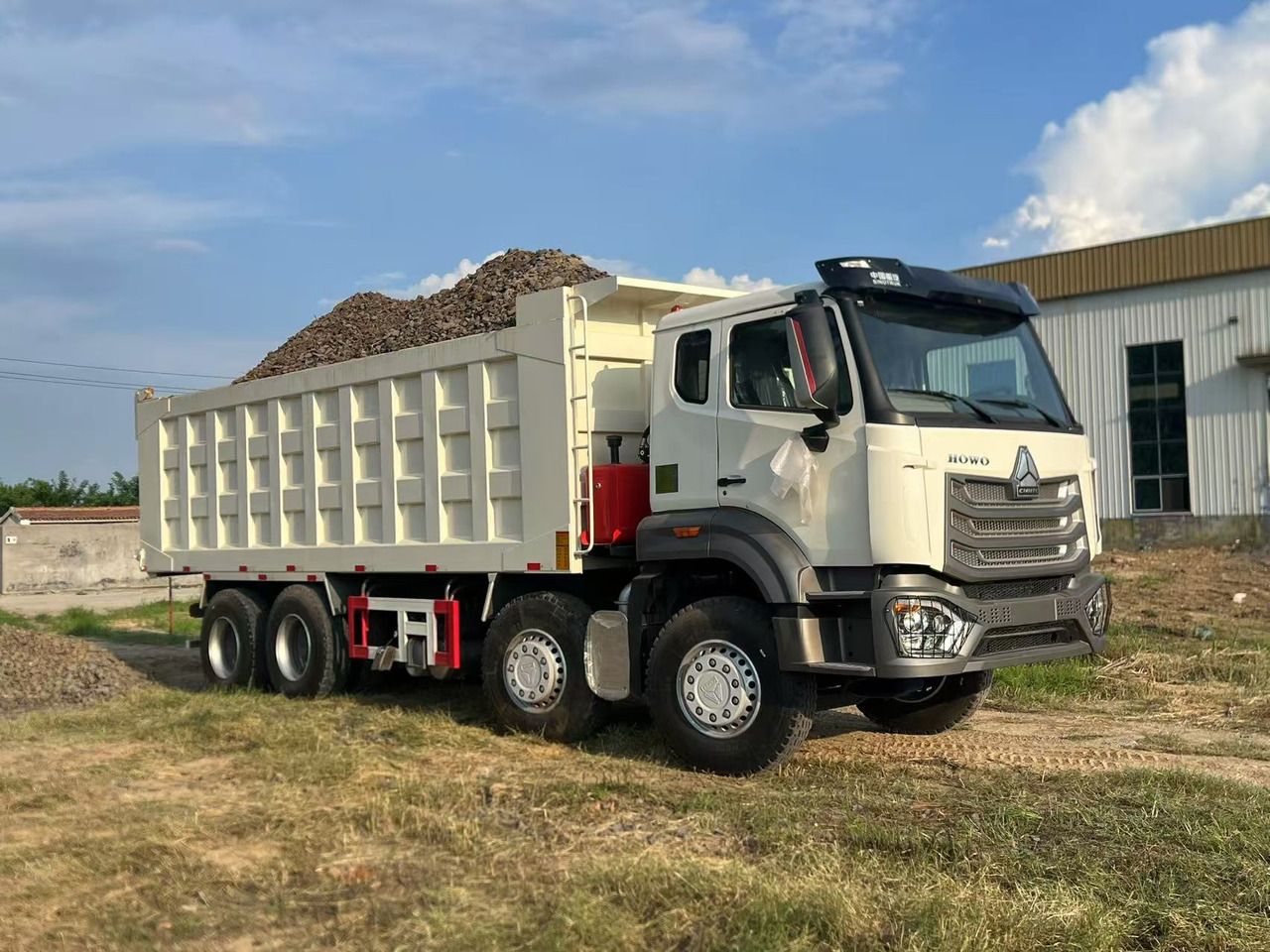 HOWO Used Dump Truck8*4 6*4 - Kippiauto kuorma-auto: kuva HOWO Used Dump Truck8*4 6*4 - Kippiauto kuorma-auto HOWO Used Dump Truck8*4 6*4 - Kippiauto kuorma-auto: kuva HOWO Used Dump Truck8*4 6*4 - Kippiauto kuorma-auto
