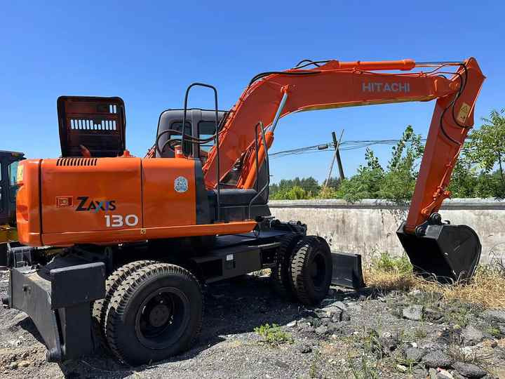 Hot Sale! Used Hitachi ZX130 Wheel Excavator |Excellent Condition| Best Price | Perfect for Construction & Road Projects - Pyöräalustainen kaivinkone: kuva Hot Sale! Used Hitachi ZX130 Wheel Excavator |Excellent Condition| Best Price | Perfect for Construction & Road Projects - Pyöräalustainen kaivinkone Hot Sale! Used Hitachi ZX130 Wheel Excavator |Excellent Condition| Best Price | Perfect for Construction & Road Projects - Pyöräalustainen kaivinkone: kuva Hot Sale! Used Hitachi ZX130 Wheel Excavator |Excellent Condition| Best Price | Perfect for Construction & Road Projects - Pyöräalustainen kaivinkone