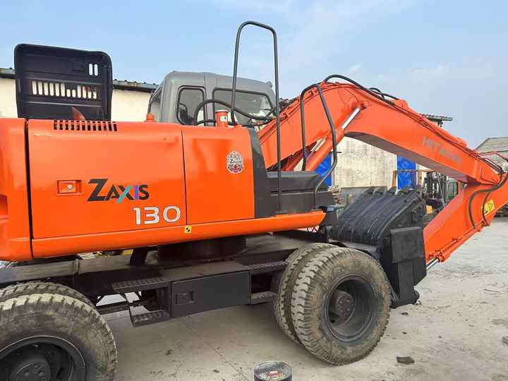 Hot Sale! Used Hitachi ZX130 Wheel Excavator |Excellent Condition| Best Price | Perfect for Construction & Road Projects - Pyöräalustainen kaivinkone: kuva Hot Sale! Used Hitachi ZX130 Wheel Excavator |Excellent Condition| Best Price | Perfect for Construction & Road Projects - Pyöräalustainen kaivinkone Hot Sale! Used Hitachi ZX130 Wheel Excavator |Excellent Condition| Best Price | Perfect for Construction & Road Projects - Pyöräalustainen kaivinkone: kuva Hot Sale! Used Hitachi ZX130 Wheel Excavator |Excellent Condition| Best Price | Perfect for Construction & Road Projects - Pyöräalustainen kaivinkone