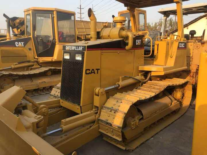 Mini CAT Bulldozer D3c D3 D3k D3m D4h D4m D4k D5h D5g D5k D5m Used Bulldozer with Ripper for Sale - Puskutraktori: kuva Mini CAT Bulldozer D3c D3 D3k D3m D4h D4m D4k D5h D5g D5k D5m Used Bulldozer with Ripper for Sale - Puskutraktori Mini CAT Bulldozer D3c D3 D3k D3m D4h D4m D4k D5h D5g D5k D5m Used Bulldozer with Ripper for Sale - Puskutraktori: kuva Mini CAT Bulldozer D3c D3 D3k D3m D4h D4m D4k D5h D5g D5k D5m Used Bulldozer with Ripper for Sale - Puskutraktori