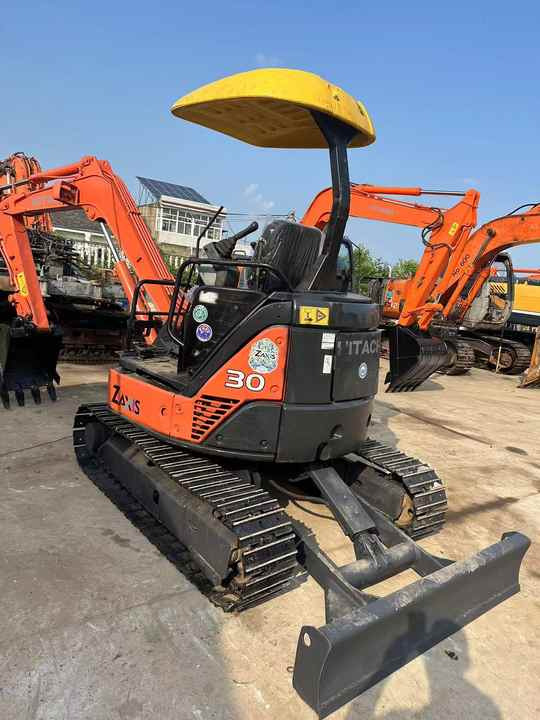 Original Japan Hitachi ZX30 Excavator Hitachi Excavator in Low Price for Hot Sale - Telakaivukone: kuva Original Japan Hitachi ZX30 Excavator Hitachi Excavator in Low Price for Hot Sale - Telakaivukone Original Japan Hitachi ZX30 Excavator Hitachi Excavator in Low Price for Hot Sale - Telakaivukone: kuva Original Japan Hitachi ZX30 Excavator Hitachi Excavator in Low Price for Hot Sale - Telakaivukone