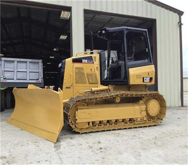 Used Cat D5k D5g D5 D5m D5h Crawler Bulldozer , CAT Bulldozer with Ripper , Original Cat Bulldozers - Puskutraktori: kuva Used Cat D5k D5g D5 D5m D5h Crawler Bulldozer , CAT Bulldozer with Ripper , Original Cat Bulldozers - Puskutraktori Used Cat D5k D5g D5 D5m D5h Crawler Bulldozer , CAT Bulldozer with Ripper , Original Cat Bulldozers - Puskutraktori: kuva Used Cat D5k D5g D5 D5m D5h Crawler Bulldozer , CAT Bulldozer with Ripper , Original Cat Bulldozers - Puskutraktori