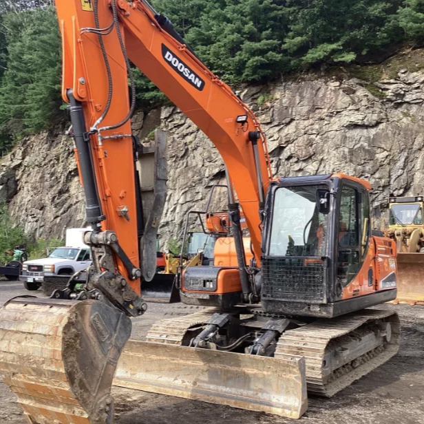 Used Excavator Doosan DX140 Excavators Mini Equipment Earth Moving Machinery Doosan Digger Excavator for Sale - Telakaivukone: kuva Used Excavator Doosan DX140 Excavators Mini Equipment Earth Moving Machinery Doosan Digger Excavator for Sale - Telakaivukone Used Excavator Doosan DX140 Excavators Mini Equipment Earth Moving Machinery Doosan Digger Excavator for Sale - Telakaivukone: kuva Used Excavator Doosan DX140 Excavators Mini Equipment Earth Moving Machinery Doosan Digger Excavator for Sale - Telakaivukone