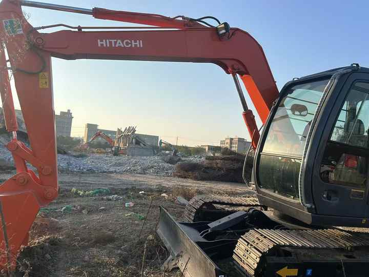 Used HITACHI ZX70 Model Mini Excavator Second Hand Machine Popular Brand Japan Hitachi Hydraulic Machinery - Minikuormaaja: kuva Used HITACHI ZX70 Model Mini Excavator Second Hand Machine Popular Brand Japan Hitachi Hydraulic Machinery - Minikuormaaja Used HITACHI ZX70 Model Mini Excavator Second Hand Machine Popular Brand Japan Hitachi Hydraulic Machinery - Minikuormaaja: kuva Used HITACHI ZX70 Model Mini Excavator Second Hand Machine Popular Brand Japan Hitachi Hydraulic Machinery - Minikuormaaja