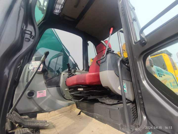 Used Japan Brand Kobelco SK260-8 Hydraulic Digger High Quality Kobelco Sk200 260 Crawler Excavator in Stock on Sale - Kaivuri: kuva Used Japan Brand Kobelco SK260-8 Hydraulic Digger High Quality Kobelco Sk200 260 Crawler Excavator in Stock on Sale - Kaivuri Used Japan Brand Kobelco SK260-8 Hydraulic Digger High Quality Kobelco Sk200 260 Crawler Excavator in Stock on Sale - Kaivuri: kuva Used Japan Brand Kobelco SK260-8 Hydraulic Digger High Quality Kobelco Sk200 260 Crawler Excavator in Stock on Sale - Kaivuri