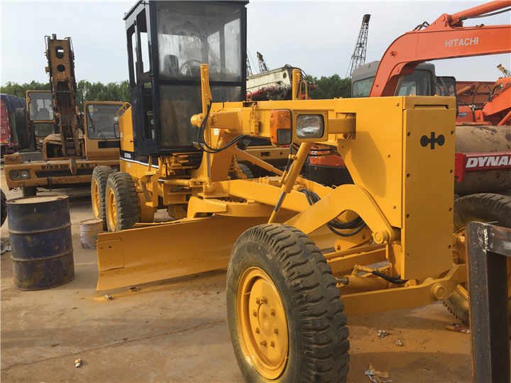 Used Komatsu GD305 Motor Grader Cheap Price Komatsu Road Grader GD305 Good Condition in China - Tiehöylä: kuva Used Komatsu GD305 Motor Grader Cheap Price Komatsu Road Grader GD305 Good Condition in China - Tiehöylä Used Komatsu GD305 Motor Grader Cheap Price Komatsu Road Grader GD305 Good Condition in China - Tiehöylä: kuva Used Komatsu GD305 Motor Grader Cheap Price Komatsu Road Grader GD305 Good Condition in China - Tiehöylä