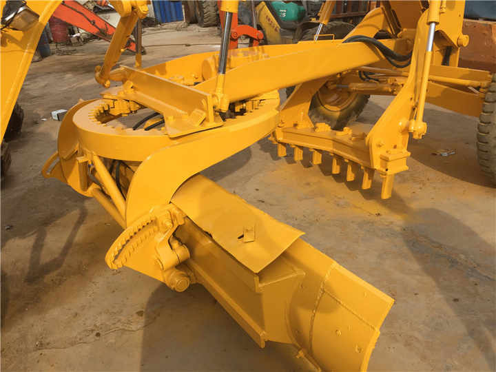Used Komatsu GD305 Motor Grader Cheap Price Komatsu Road Grader GD305 Good Condition in China - Tiehöylä: kuva Used Komatsu GD305 Motor Grader Cheap Price Komatsu Road Grader GD305 Good Condition in China - Tiehöylä Used Komatsu GD305 Motor Grader Cheap Price Komatsu Road Grader GD305 Good Condition in China - Tiehöylä: kuva Used Komatsu GD305 Motor Grader Cheap Price Komatsu Road Grader GD305 Good Condition in China - Tiehöylä