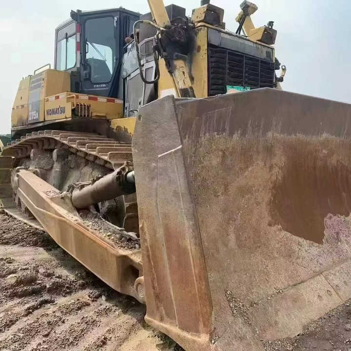 Used Large Komatsu 275 Bulldozer Komatsu D275A-5 Bulldozer Original Paint Strong Power in Very Good Condition Low Price for Sale - Puskutraktori: kuva Used Large Komatsu 275 Bulldozer Komatsu D275A-5 Bulldozer Original Paint Strong Power in Very Good Condition Low Price for Sale - Puskutraktori Used Large Komatsu 275 Bulldozer Komatsu D275A-5 Bulldozer Original Paint Strong Power in Very Good Condition Low Price for Sale - Puskutraktori: kuva Used Large Komatsu 275 Bulldozer Komatsu D275A-5 Bulldozer Original Paint Strong Power in Very Good Condition Low Price for Sale - Puskutraktori