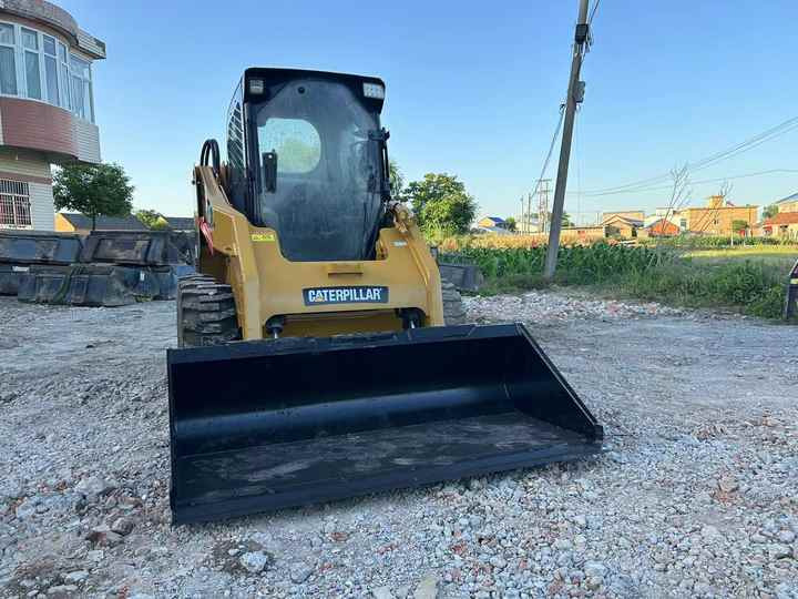 Used Original Caterpillar 246c Skid Steer Loader for Sale - Liukuohjattu kuormaaja: kuva Used Original Caterpillar 246c Skid Steer Loader for Sale - Liukuohjattu kuormaaja Used Original Caterpillar 246c Skid Steer Loader for Sale - Liukuohjattu kuormaaja: kuva Used Original Caterpillar 246c Skid Steer Loader for Sale - Liukuohjattu kuormaaja