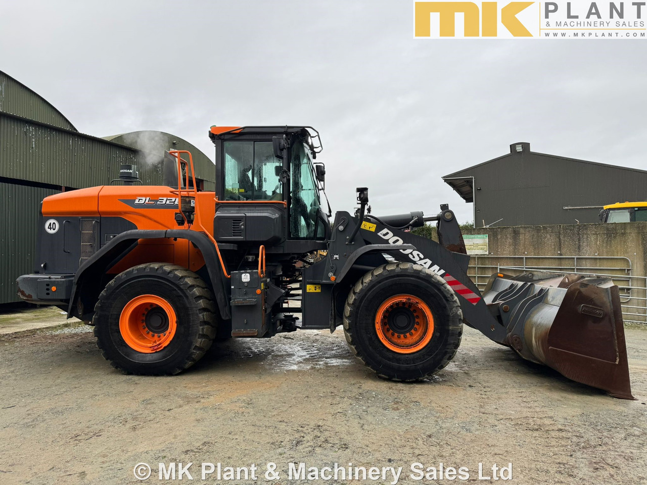 DOOSAN DL320-7 - Pyöräkuormaaja: kuva DOOSAN DL320-7 - Pyöräkuormaaja DOOSAN DL320-7 - Pyöräkuormaaja: kuva DOOSAN DL320-7 - Pyöräkuormaaja