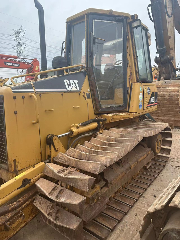 CATERPILLAR D3G - Puskutraktori: kuva CATERPILLAR D3G - Puskutraktori CATERPILLAR D3G - Puskutraktori: kuva CATERPILLAR D3G - Puskutraktori