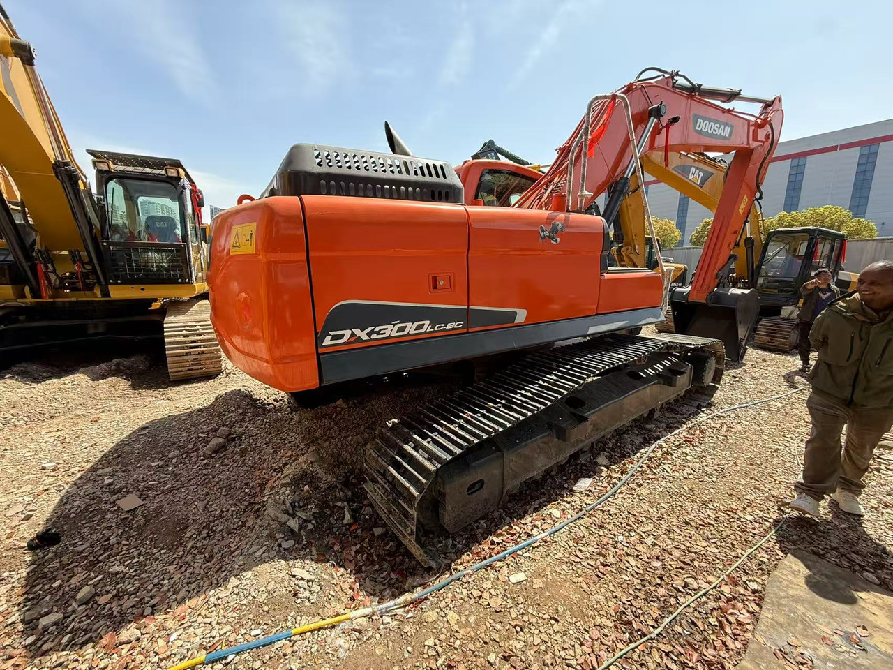 DOOSAN DX300LC-9C - Telakaivukone: kuva DOOSAN DX300LC-9C - Telakaivukone DOOSAN DX300LC-9C - Telakaivukone: kuva DOOSAN DX300LC-9C - Telakaivukone