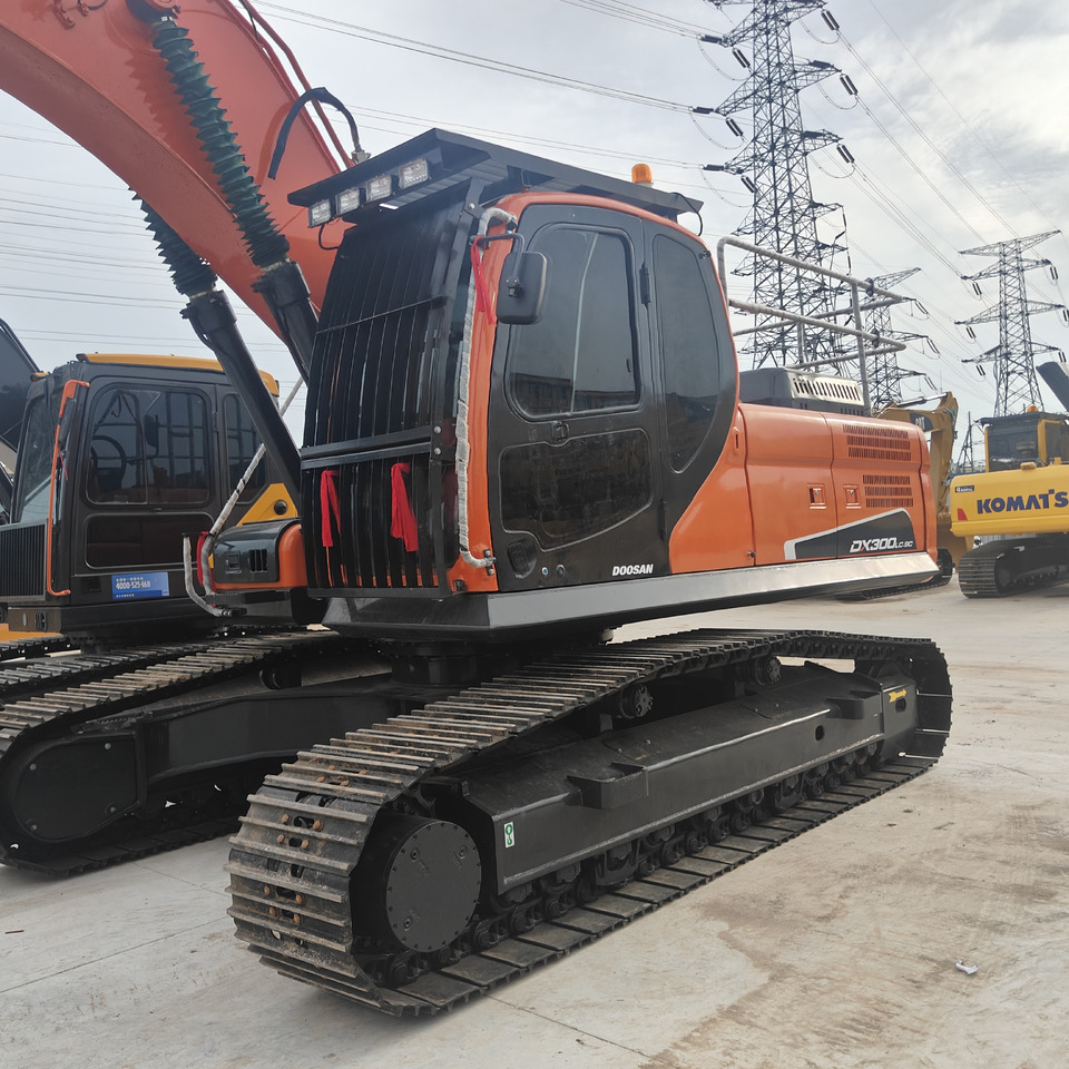 DOOSAN DX300LC-9C - Telakaivukone: kuva DOOSAN DX300LC-9C - Telakaivukone DOOSAN DX300LC-9C - Telakaivukone: kuva DOOSAN DX300LC-9C - Telakaivukone