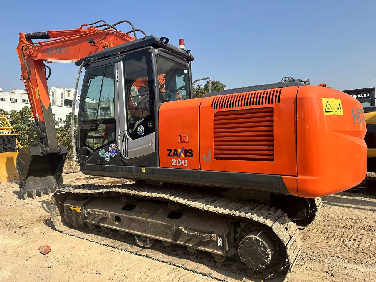HITACHI ZX200-3 - Telakaivukone: kuva HITACHI ZX200-3 - Telakaivukone HITACHI ZX200-3 - Telakaivukone: kuva HITACHI ZX200-3 - Telakaivukone