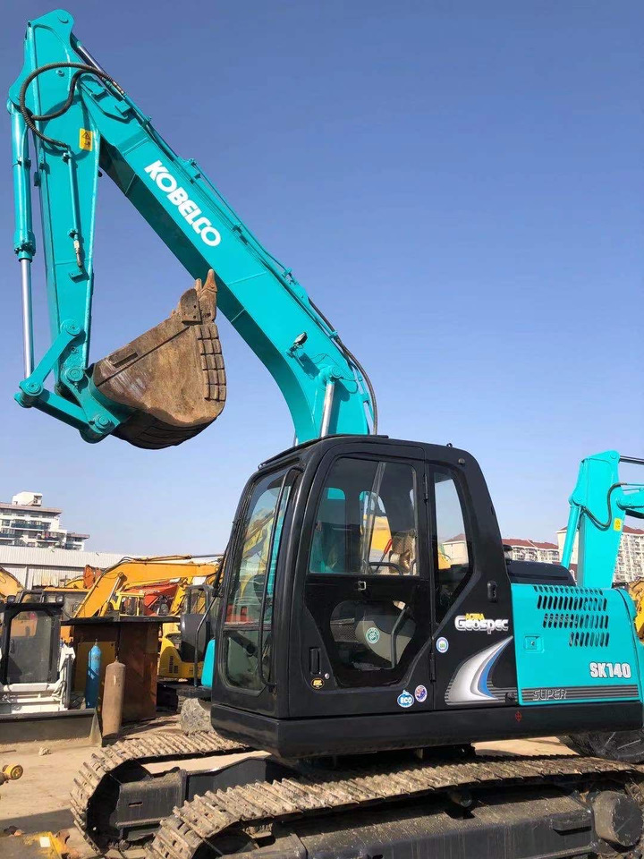 KOBELCO SK140 - Minikuormaaja: kuva KOBELCO SK140 - Minikuormaaja KOBELCO SK140 - Minikuormaaja: kuva KOBELCO SK140 - Minikuormaaja