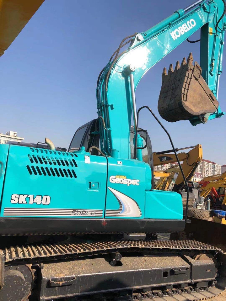 KOBELCO SK140 - Minikuormaaja: kuva KOBELCO SK140 - Minikuormaaja KOBELCO SK140 - Minikuormaaja: kuva KOBELCO SK140 - Minikuormaaja