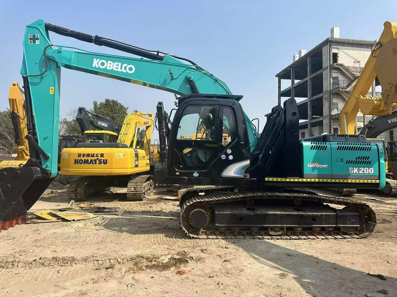 KOBELCO SK200-8 - Minikuormaaja: kuva KOBELCO SK200-8 - Minikuormaaja KOBELCO SK200-8 - Minikuormaaja: kuva KOBELCO SK200-8 - Minikuormaaja
