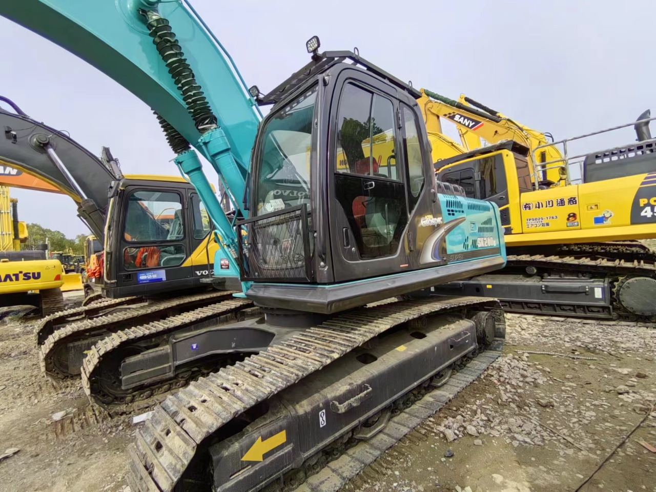 KOBELCO SK260 - Minikuormaaja: kuva KOBELCO SK260 - Minikuormaaja KOBELCO SK260 - Minikuormaaja: kuva KOBELCO SK260 - Minikuormaaja