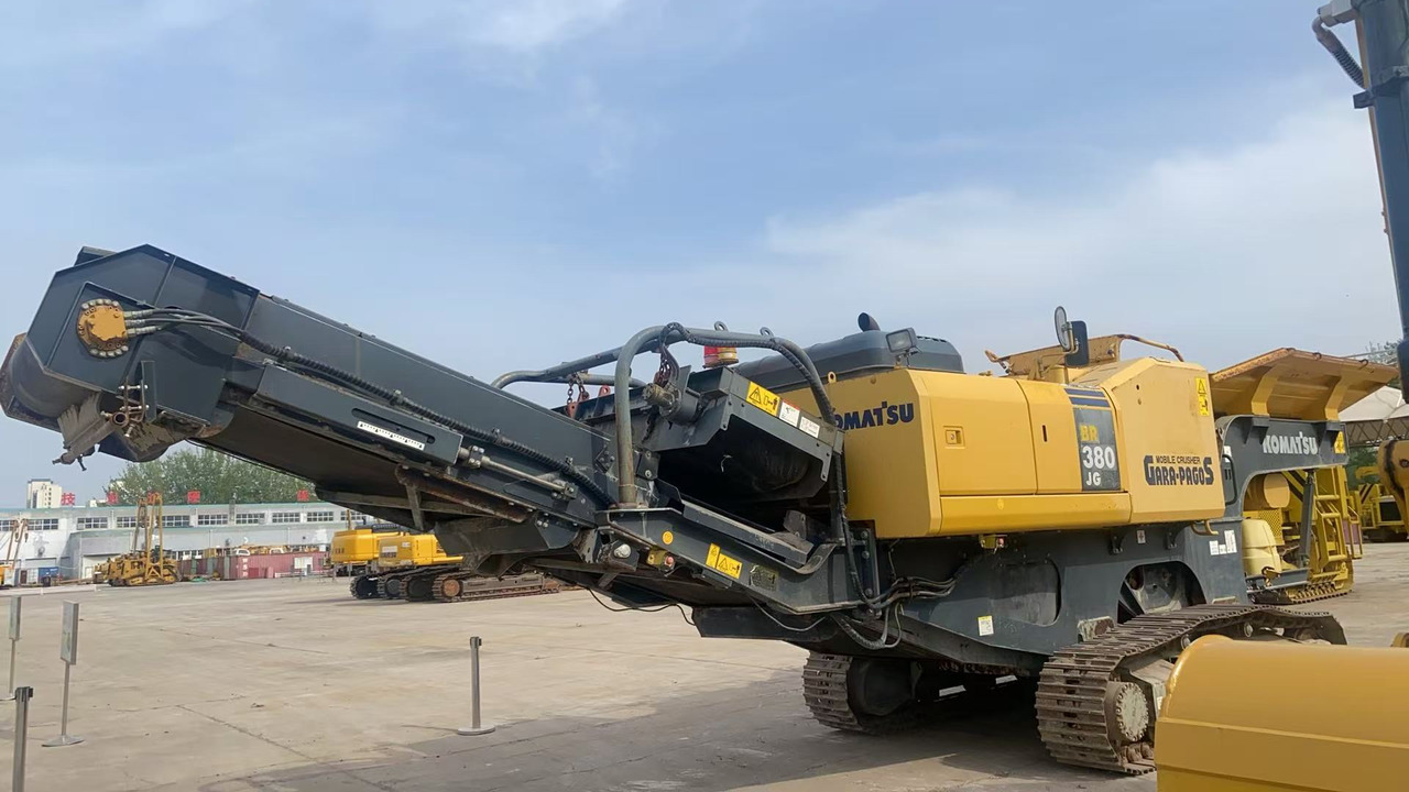 KOMATSU BR380JG-1E0 - Murskain: kuva KOMATSU BR380JG-1E0 - Murskain KOMATSU BR380JG-1E0 - Murskain: kuva KOMATSU BR380JG-1E0 - Murskain