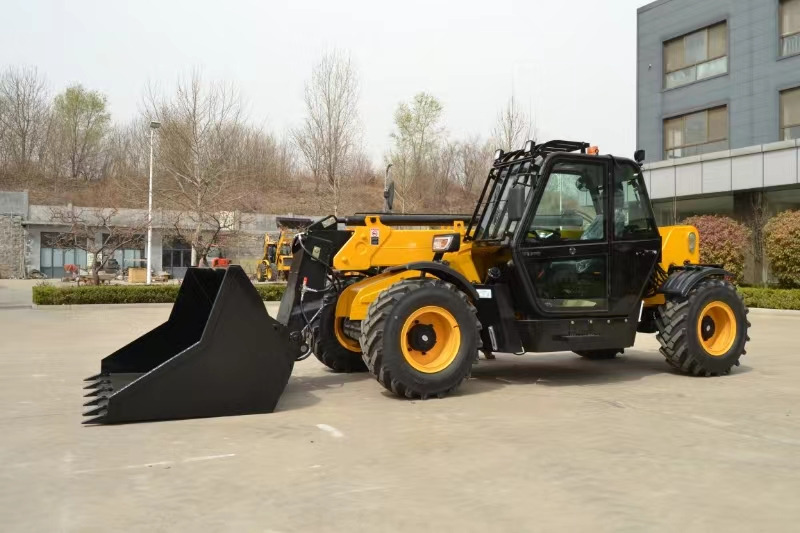 KOMATSU Longer boom - Dieseltrukki: kuva KOMATSU Longer boom - Dieseltrukki KOMATSU Longer boom - Dieseltrukki: kuva KOMATSU Longer boom - Dieseltrukki