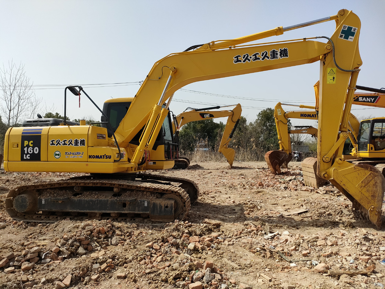 KOMATSU PC160-7 - Telakaivukone: kuva KOMATSU PC160-7 - Telakaivukone KOMATSU PC160-7 - Telakaivukone: kuva KOMATSU PC160-7 - Telakaivukone