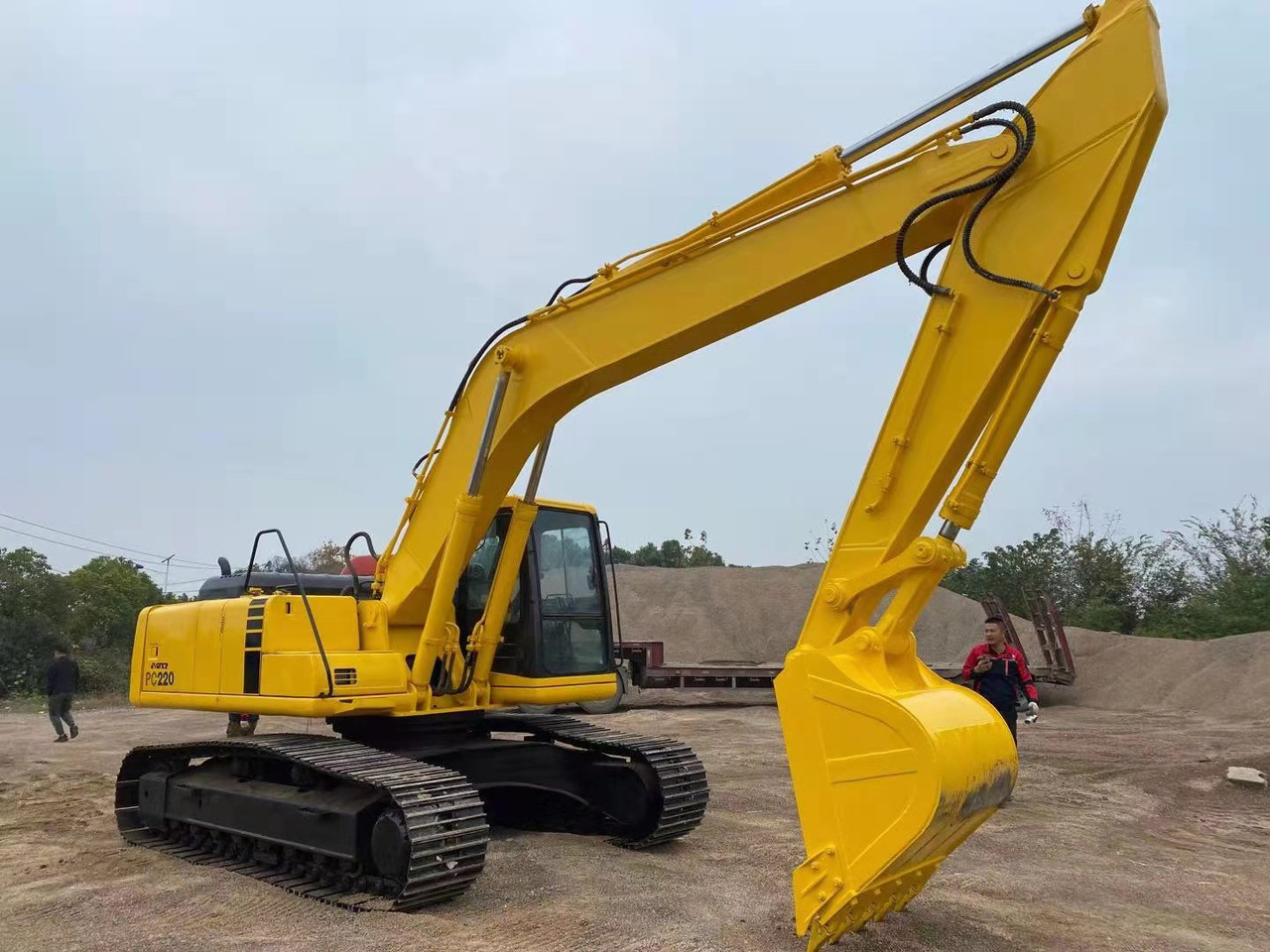 KOMATSU PC220-6 - Telakaivukone: kuva KOMATSU PC220-6 - Telakaivukone KOMATSU PC220-6 - Telakaivukone: kuva KOMATSU PC220-6 - Telakaivukone