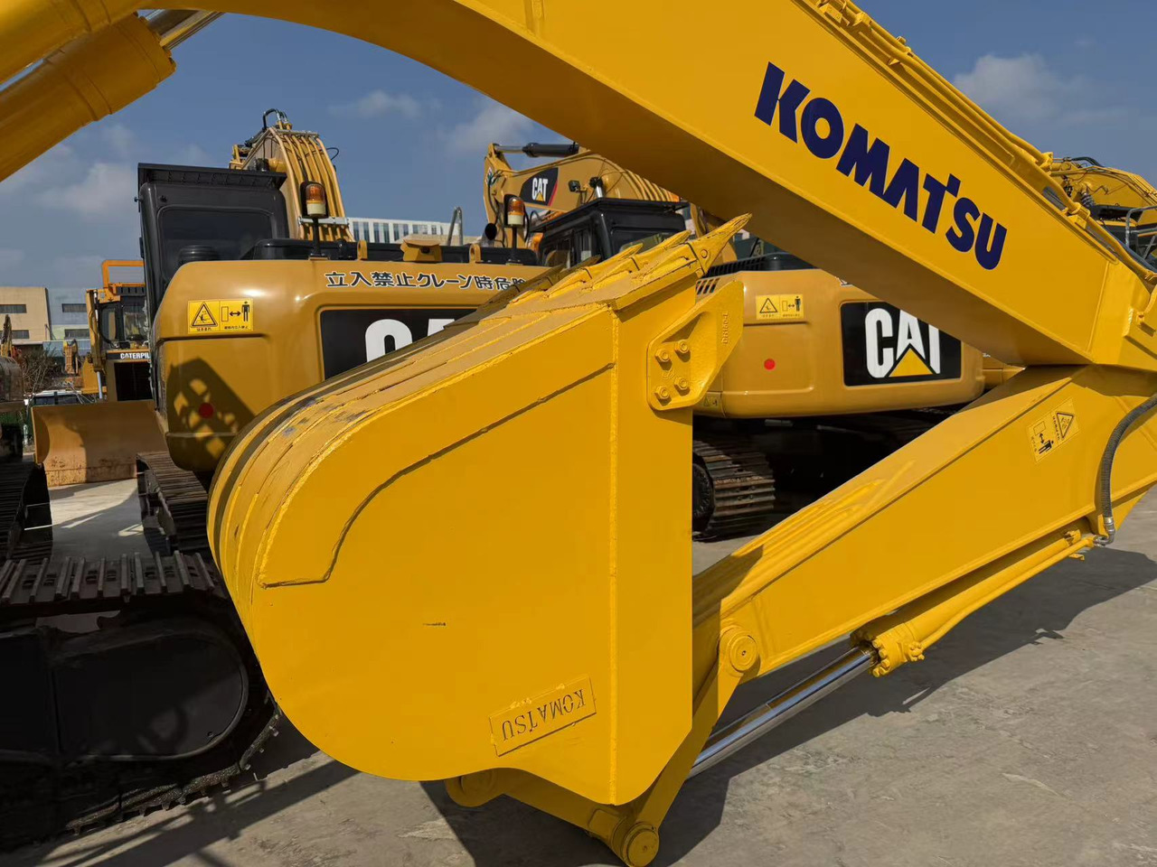 KOMATSU PC300-8 - Telakaivukone: kuva KOMATSU PC300-8 - Telakaivukone KOMATSU PC300-8 - Telakaivukone: kuva KOMATSU PC300-8 - Telakaivukone