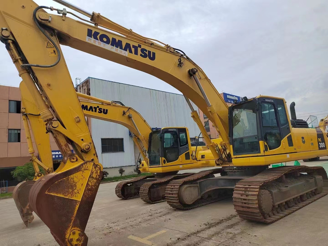 KOMATSU PC300-8 - Telakaivukone: kuva KOMATSU PC300-8 - Telakaivukone KOMATSU PC300-8 - Telakaivukone: kuva KOMATSU PC300-8 - Telakaivukone