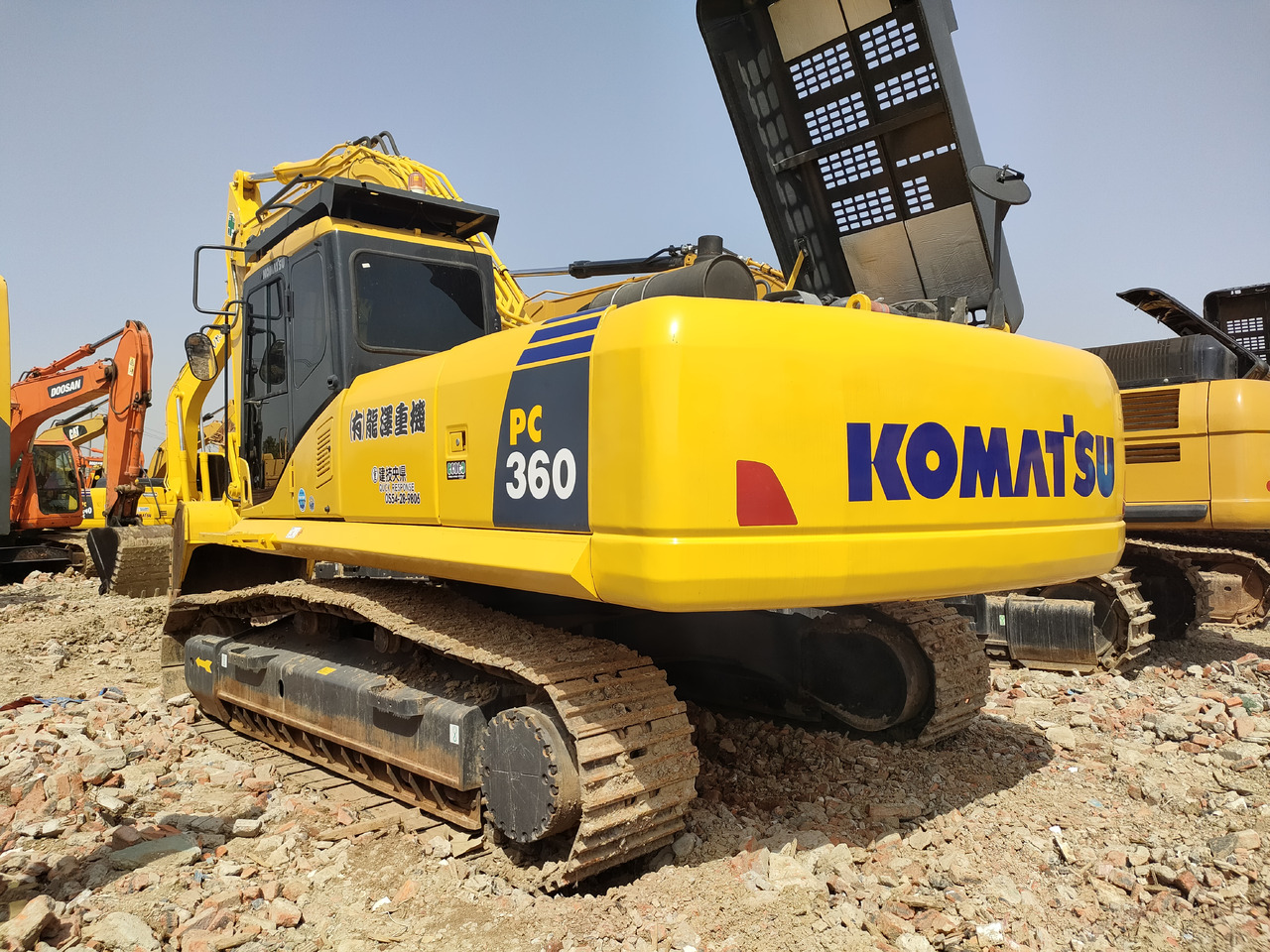 KOMATSU PC360-7 - Telakaivukone: kuva KOMATSU PC360-7 - Telakaivukone KOMATSU PC360-7 - Telakaivukone: kuva KOMATSU PC360-7 - Telakaivukone