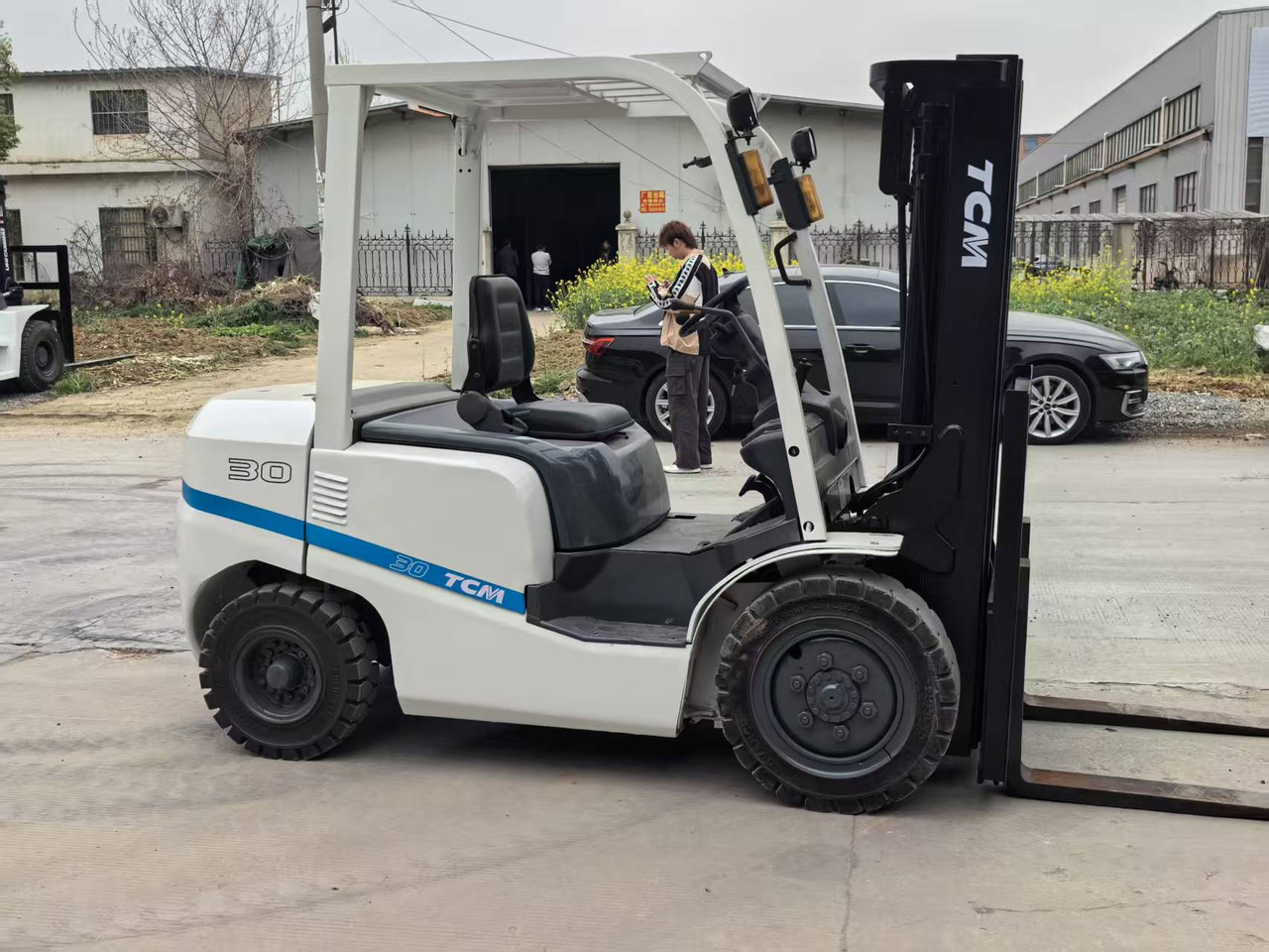 TCM FD30 - Dieseltrukki: kuva TCM FD30 - Dieseltrukki TCM FD30 - Dieseltrukki: kuva TCM FD30 - Dieseltrukki