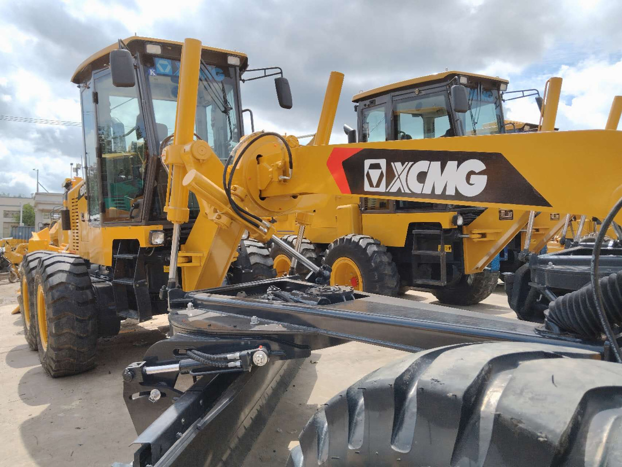 XCMG GR2153 - Tiehöylä: kuva XCMG GR2153 - Tiehöylä XCMG GR2153 - Tiehöylä: kuva XCMG GR2153 - Tiehöylä